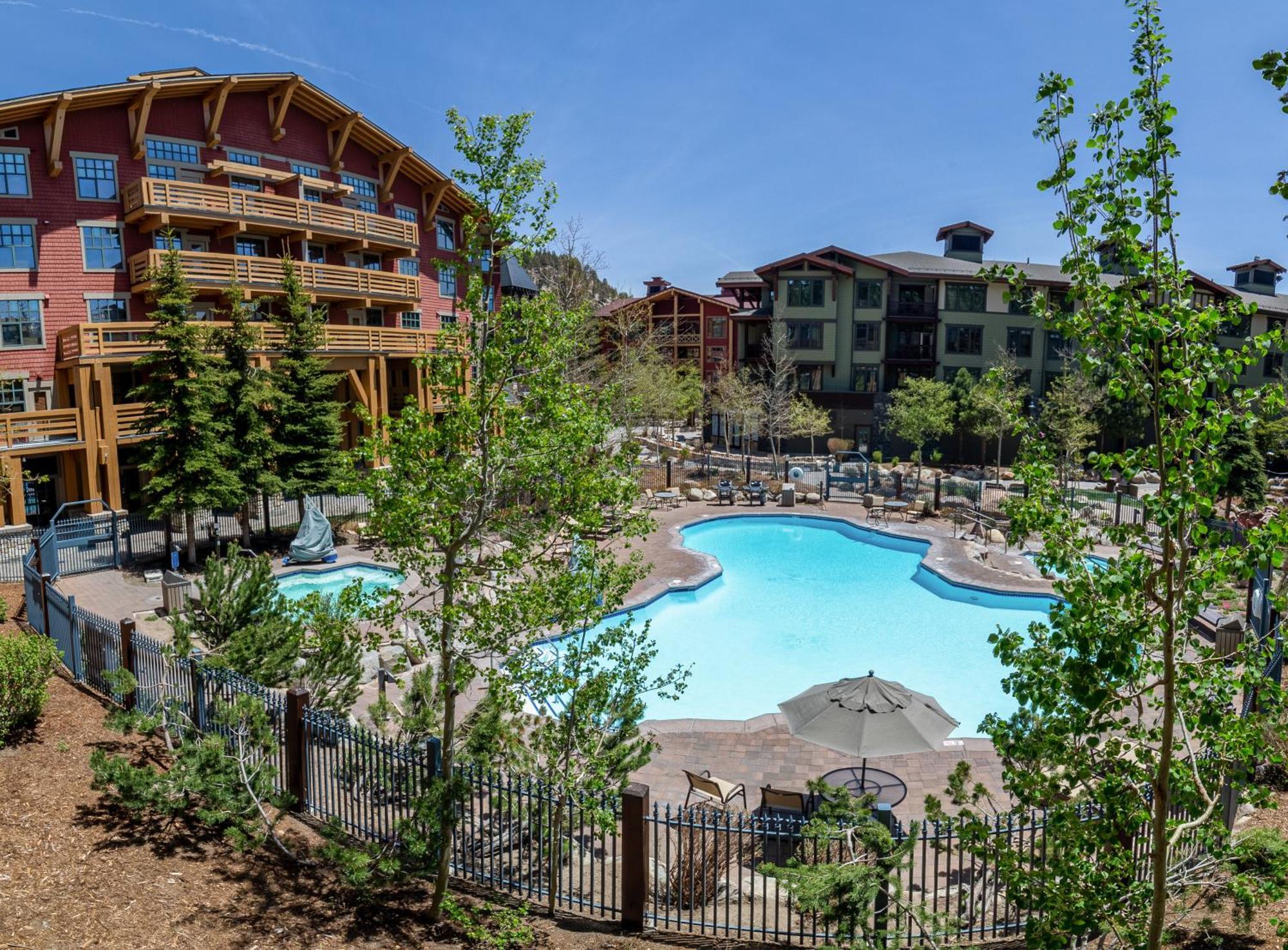 Luxury Oasis Village Ski-in Ski-out Holiday home Mammoth Lakes